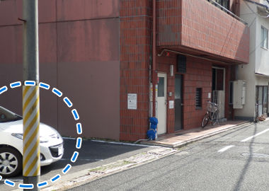 駐車場の位置3