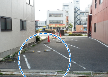 駐車場の位置4